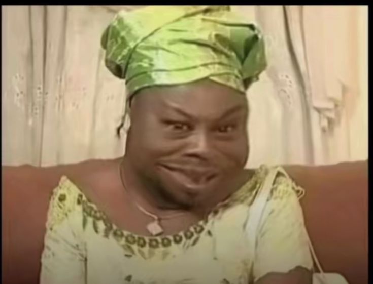 Roioye's tweet image. Stu(died)
Stu(dies)
Stu(dying) 

If you like continue dey read