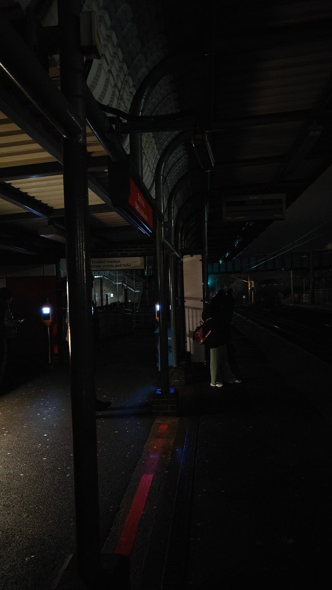 Good morning <a href="/My_Metro/">Tyne and Wear Metro</a>, did you know there seems to be a power outage at stadium of light metro? there's no lights on, and the platform 2 info screen isn't on