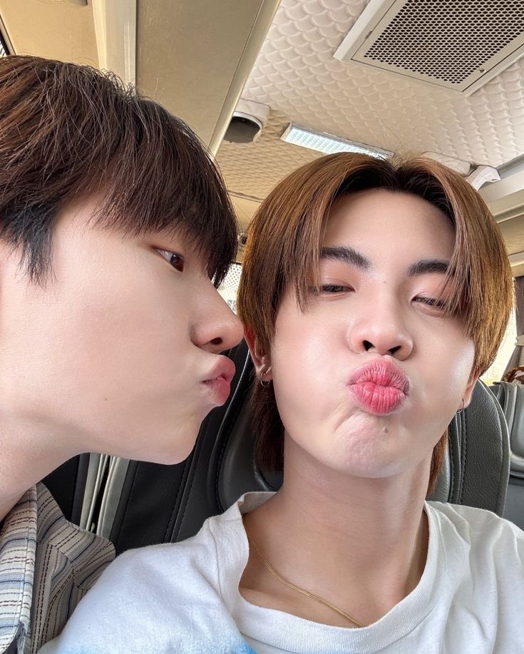 moonxest's tweet image. my clingy babies ⋆. 𐙚 ˚
#nampingster #firstone