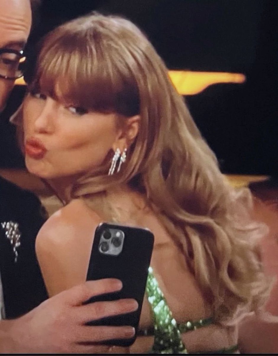 BejewelryB's tweet image. I’m loyal af