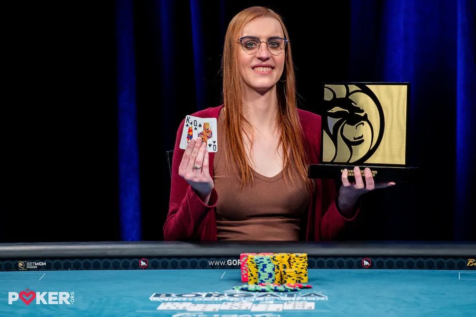pokerorg's tweet image. Aubrey Williams steamrolled the @BetMGMPoker Hybrid final table to book her first live win for $52,540!

📸 Joe Giron

How it all went down: poker.org/instant/124/bo…