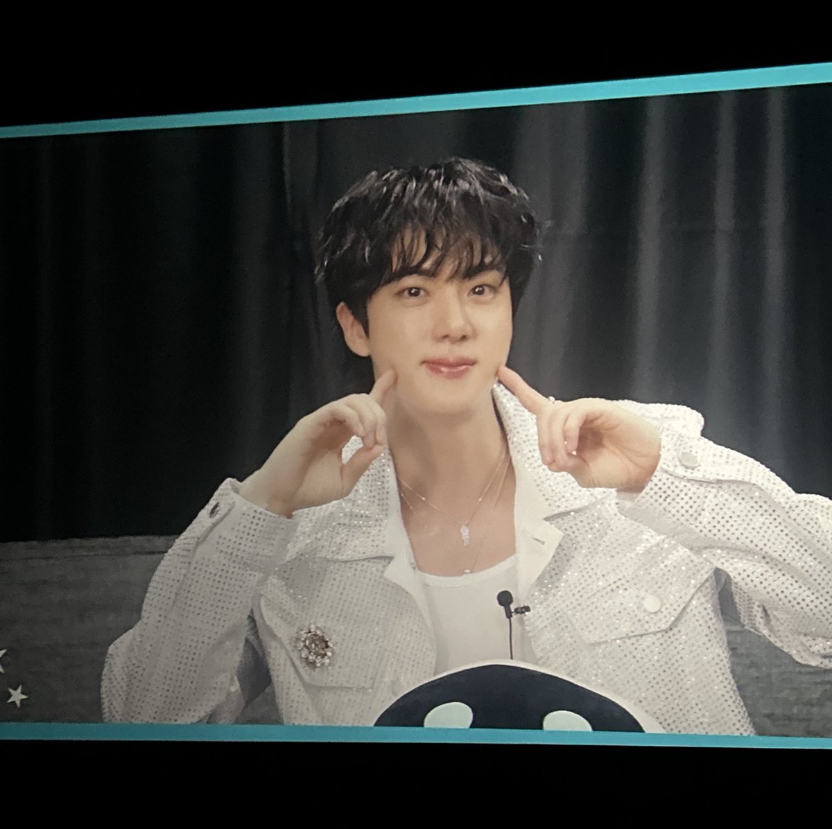 🩵🩷💛ジンの笑顔は世界をHappyに💎🌕.*·̩͙↷🐟🍓🌹 (@JIN_mamaARMY