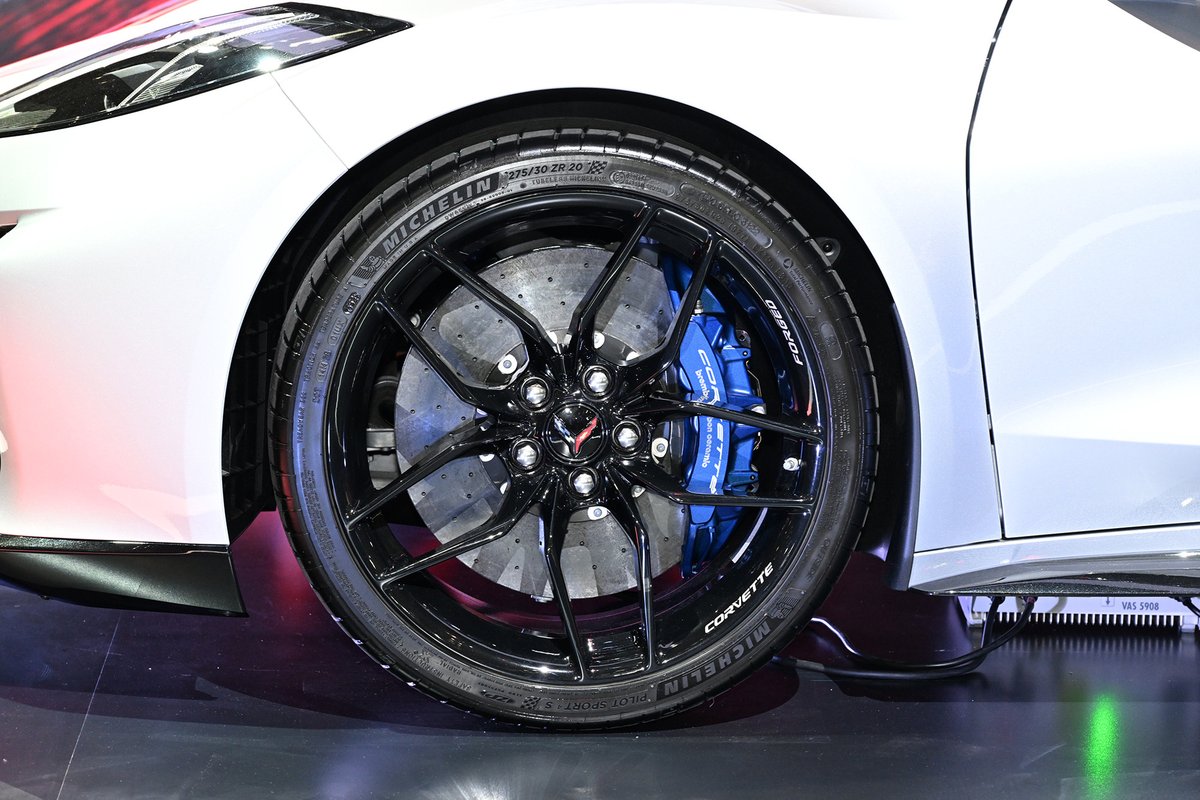 responsejp's tweet photo. シボレー コルベット「Z06」改良新型を発売、コックピット刷新で2680万円から…東京オートサロン2026
https://t.co/0SFOAeLpTx

#新型車 #シボレー #コルベット #東京オートサロン2026 https://t.co/L2E8uWwheR