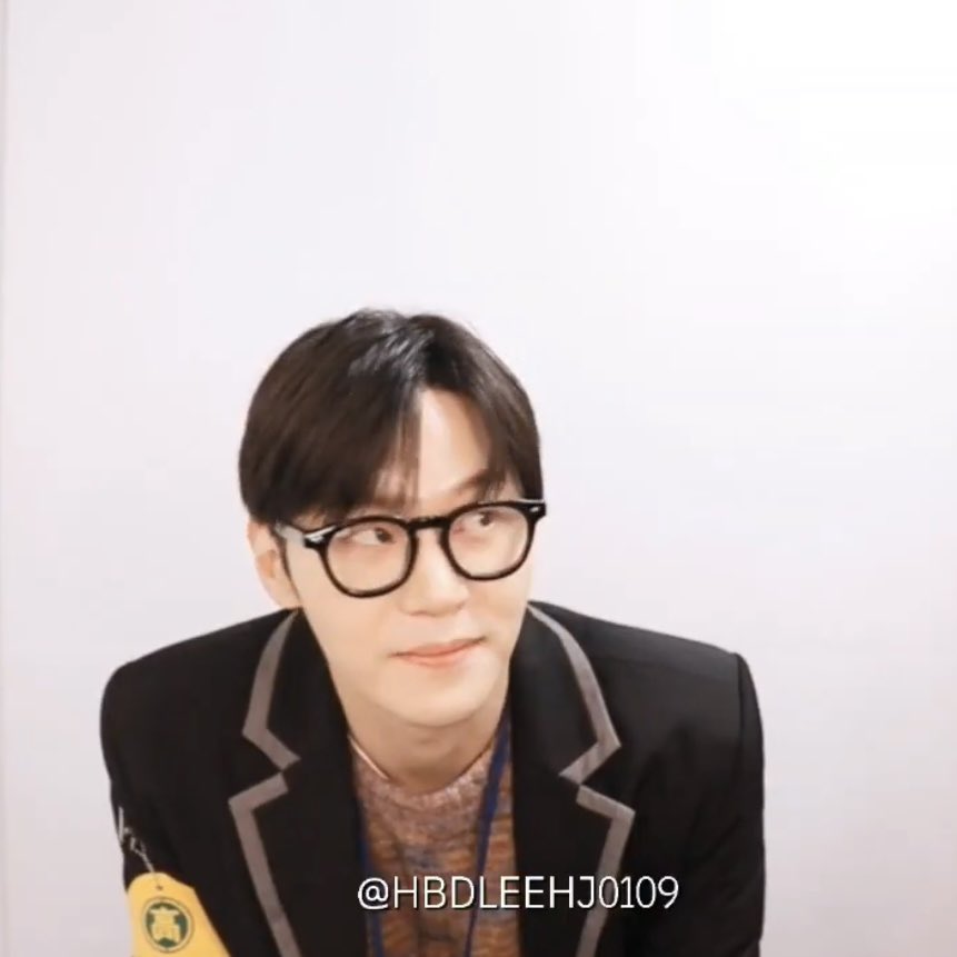 badookee's tweet photo. 개커여움!!! 아 미땡나 https://t.co/meNxqes6Wq