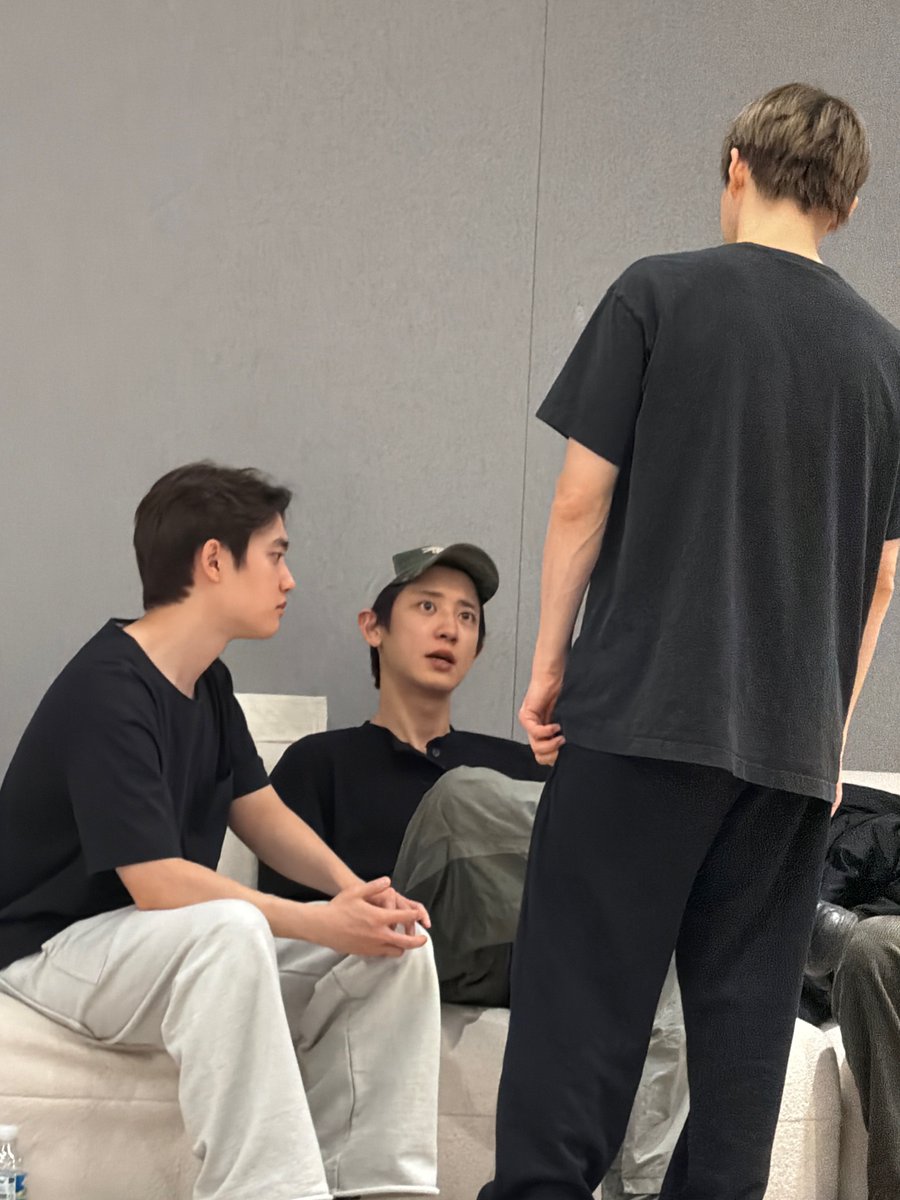260109 Sehun 🧼💌💭

Sehun sent another secretly taken photo of the EXO members today! 📸✨

“It’s a success”