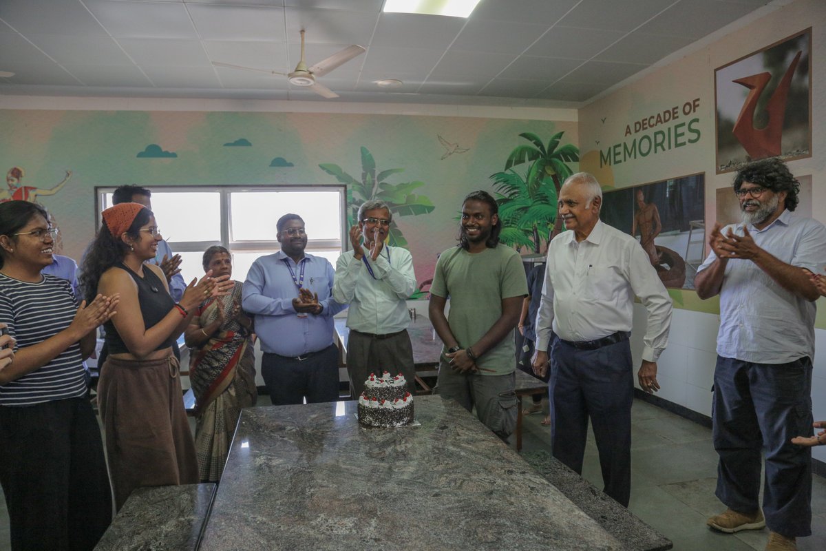 DJ Academy of Design tweet media