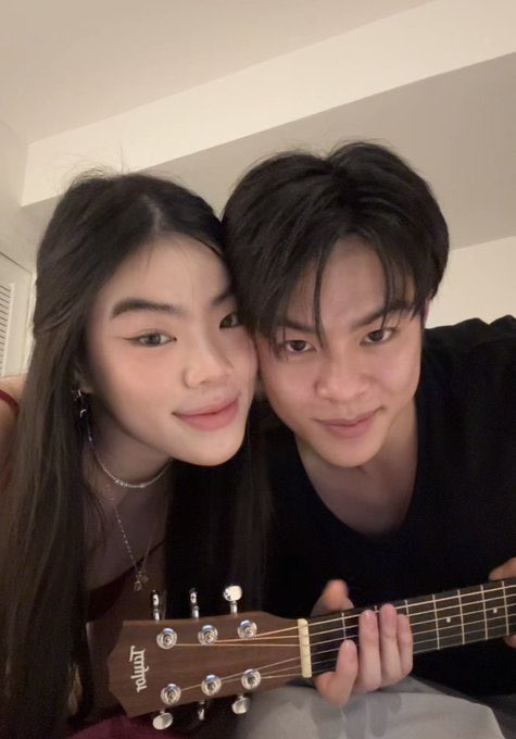 nadeariiiz's tweet photo. พี่น้องคู่นี้ค่สจะน่ารัก หัวจุ่มตั้งแต่เด็กยันโต น้องในฝันจริงๆ ㅠㅠ https://t.co/RQcJeWjyyr