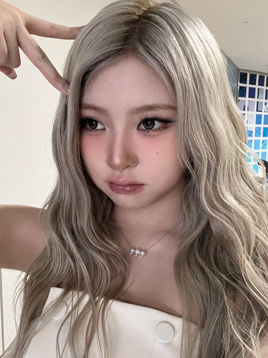 KiiiKiii_talk's tweet image. 🤍🪽🐈

#KiiiKiii #키키 #HAUM #하음