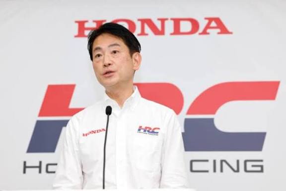 Nachez98's tweet image. 🚨 ÚLTIMA HORA 🚨

💥 Koji Watanabe hace saltar todas las alarmas sobre el motor Honda 2026

"Siendo sinceros, no todo va bien, tenemos dificultades en muchas áreas, pero no ha ocurrido nada grave que no podamos solucionar"

"Necesitamos más tiempo" 

📰 Sportiva Shueisha Japón