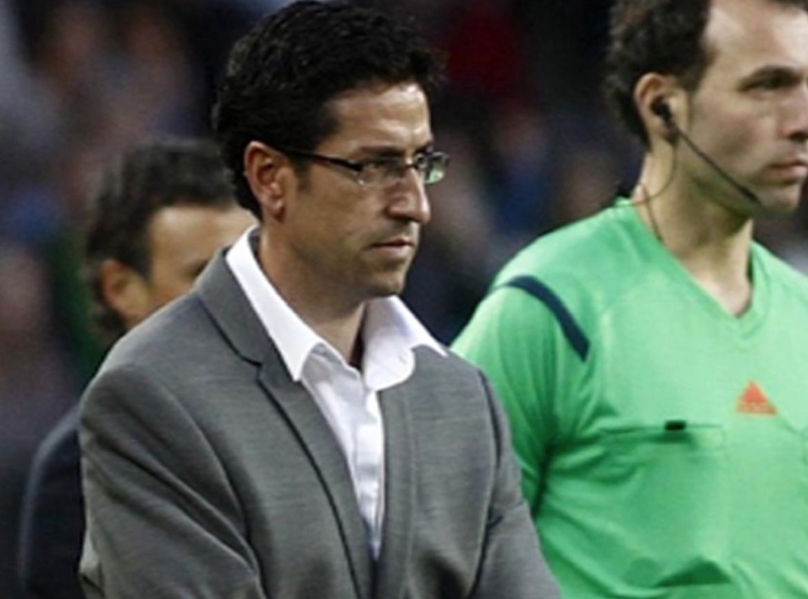 Same country. Same stadium. Same competition.   Same nationality of the coaches who lifted the trophy. #kuwait #supercup #football #spanishcoach #champions