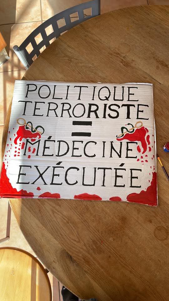 Médecin du passé tweet media