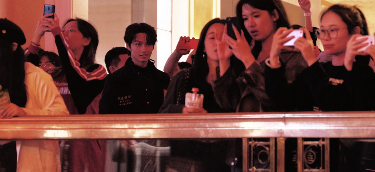 ˗ˏˋ💥 今週もお疲れ様です 🔫ˎˊ˗

2026年、仕事や学校も始まったか？
今年も周りにいる人を大切に…！

映画『#シャドウズ・エッジ』公開中🎬
#ジュン(#SEVENTEEN)