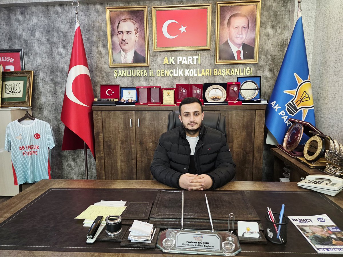 Şanlıurfa Gençliği için Her Daim Birlikte
Özümüz’den Geleceğe Nöbetteyiz.

📍 İl Başkanlığımız’da bugün nöbetçi İl Yönetim Kurulu Üyemiz Ali Servet İnan

✏️ Soru, görüş ve önerileriniz için sizleri İl Başkanlığımıza bekliyoruz… ☕😎

#çaybizdensohbetsizden

<a href="/recepfurkanksp/">Recep Furkan KASAP</a>