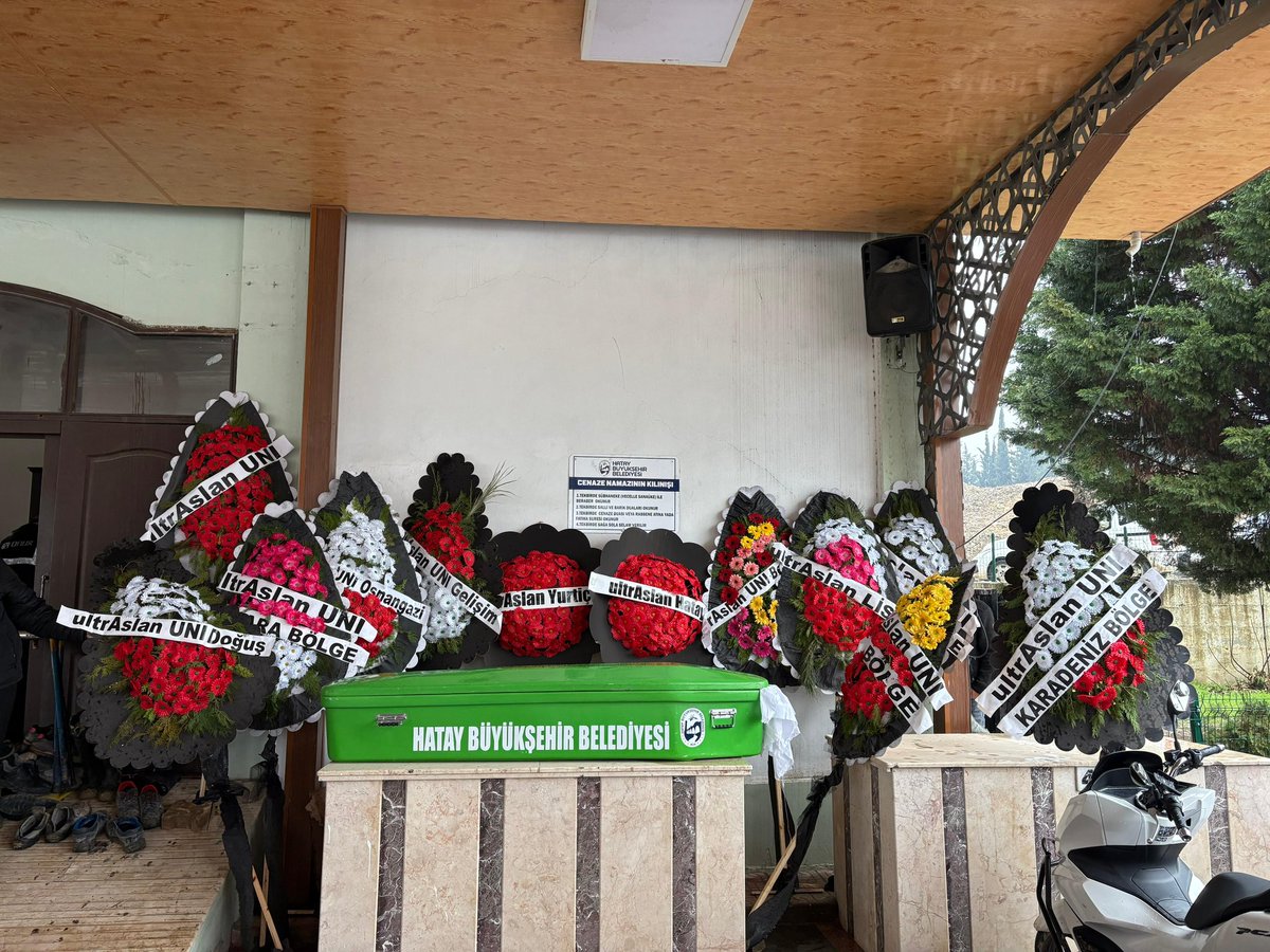 Merhume ablamızı son yolculuğuna uğurladık… 

Başımız sağ olsun. #ultrAslanUNI