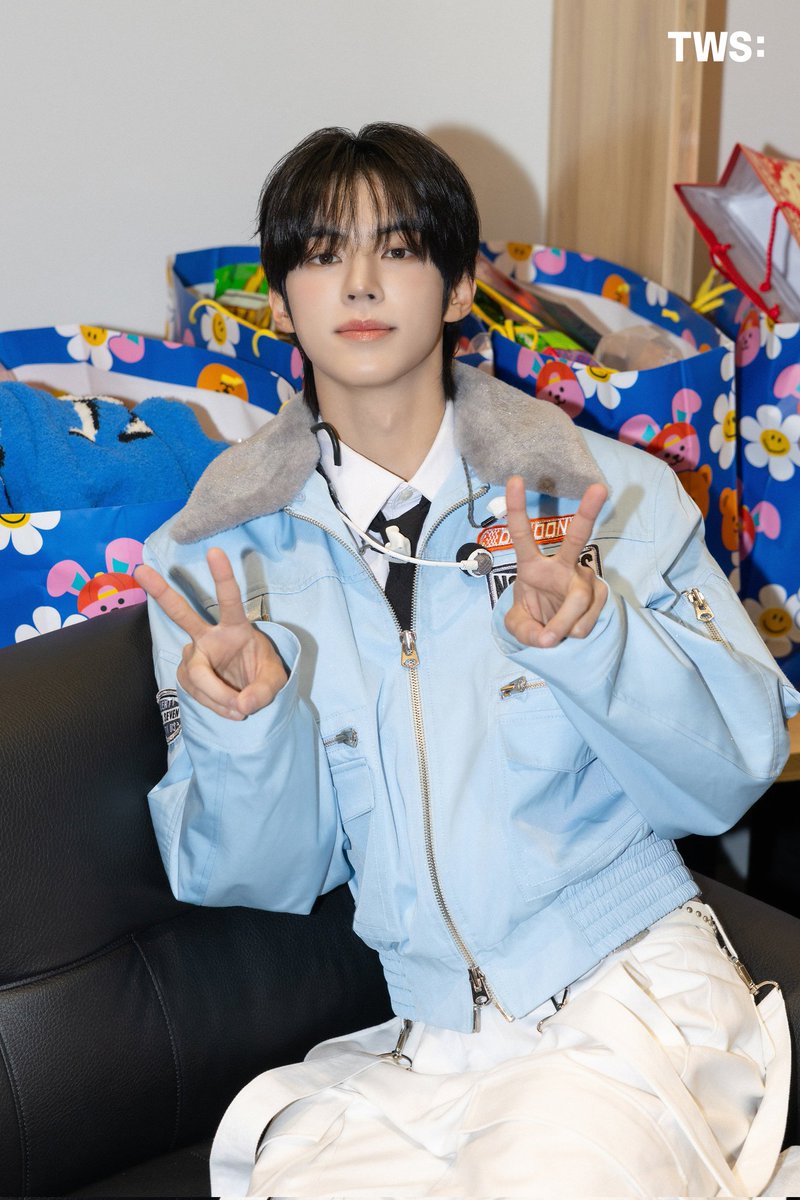 PHOTO] 260109 TWS 2025 Year-End Stage Photo Sketch — #DOHOON (1/3