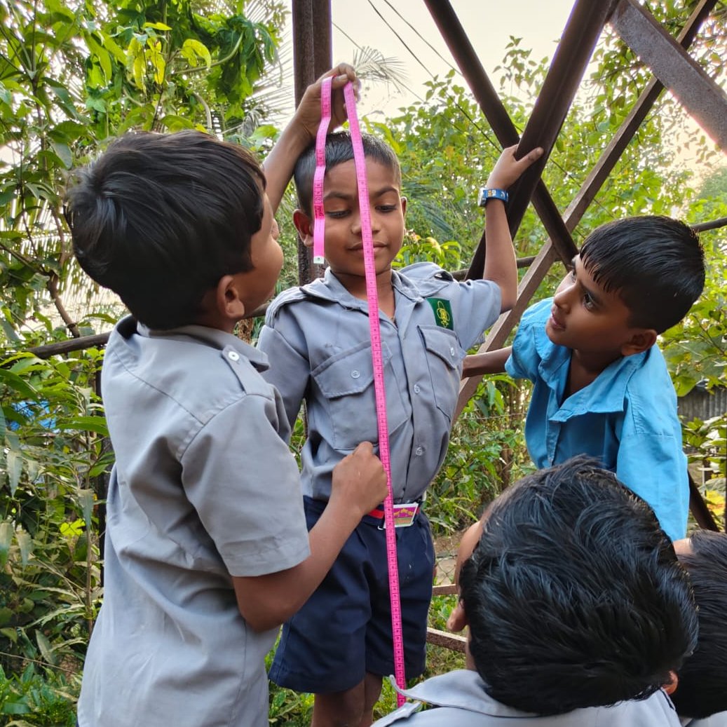 bdotalasari's tweet photo. From training to transformation! ✨
Capacity building in Mathematics is reflecting in classrooms as students actively engage in hands-on math activities, boosting Foundational Literacy &amp; Numeracy (FLN) across Talasari under #MathSetu activity
#Championsofchange #AspirationalBlock https://t.co/uIXnM4whyK