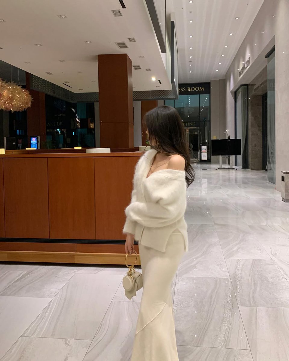 MuGouxh6969's tweet photo. 哈哈，看看你们能grok成什么样呀 https://t.co/Tui7yXP5T7