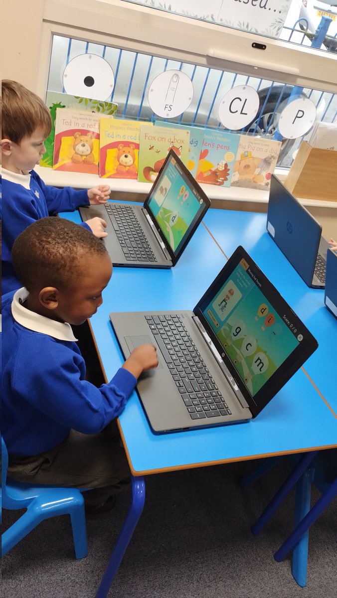 latimerprimary's tweet image. #EYFSLit Children have been busy this week practising their segmenting skills through playing a game online! Well done all ✨. #LatimerEnglish #LatimerComputing