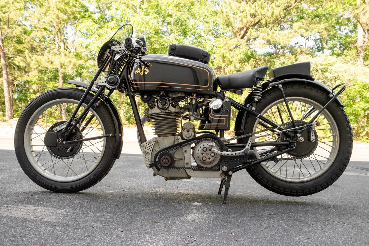 VintageMotobike's tweet image. 1936 AJS R10
#ClassicMotorcycles
#Motorcycle