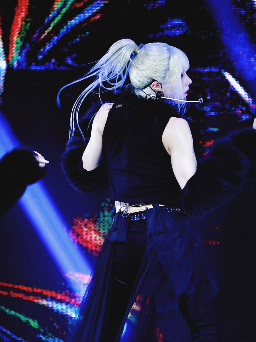 82KM_Kiiip's tweet image. 𝟚𝟞𝟘𝟙𝟘𝟟 
𝙓𝙇𝙊𝙑 𝟭𝙨𝙩 𝘼𝙉𝙉𝙄𝙑𝙀𝙍𝙎𝘼𝙍𝙔 𝙁𝘼𝙉 𝘾𝙊𝙉𝘾𝙀𝙍𝙏 
𝙁𝙄𝙍𝙎𝙏 𝙇𝙊𝙑𝙀

Momentum.

#XLOV #엑스러브 #エクブ 
#RUI #루이 #ルイ #陳冠叡