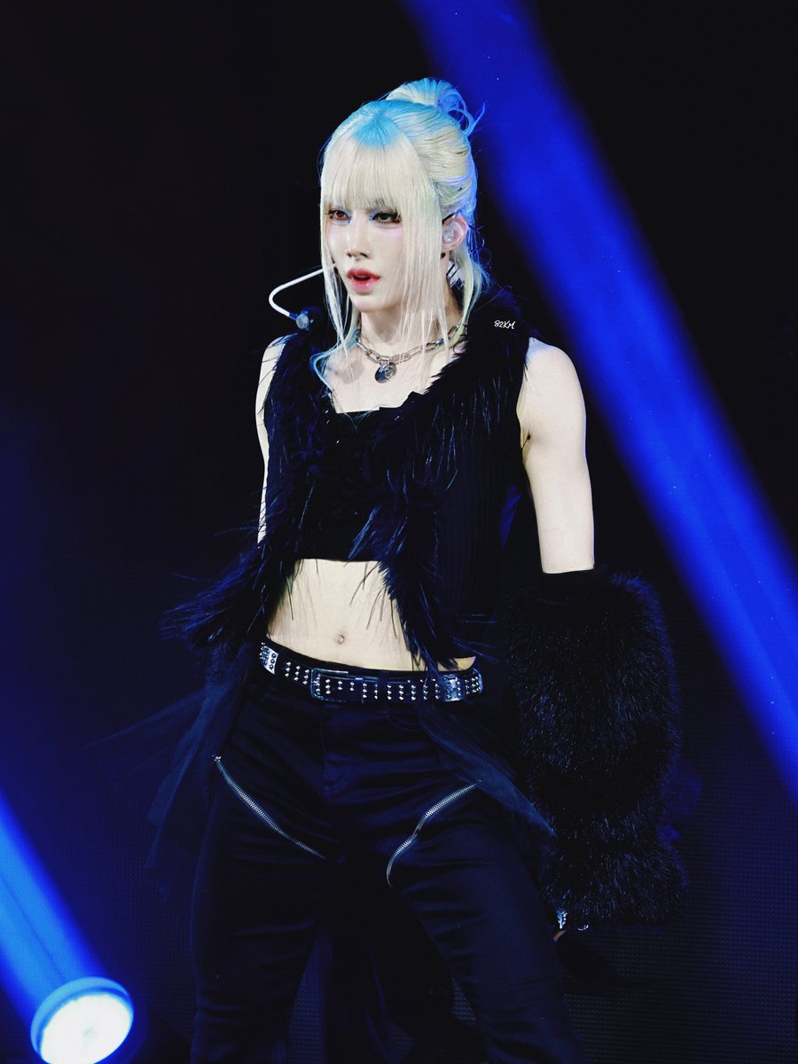 82KM_Kiiip's tweet image. 𝟚𝟞𝟘𝟙𝟘𝟟 
𝙓𝙇𝙊𝙑 𝟭𝙨𝙩 𝘼𝙉𝙉𝙄𝙑𝙀𝙍𝙎𝘼𝙍𝙔 𝙁𝘼𝙉 𝘾𝙊𝙉𝘾𝙀𝙍𝙏 
𝙁𝙄𝙍𝙎𝙏 𝙇𝙊𝙑𝙀

Momentum.

#XLOV #엑스러브 #エクブ 
#RUI #루이 #ルイ #陳冠叡