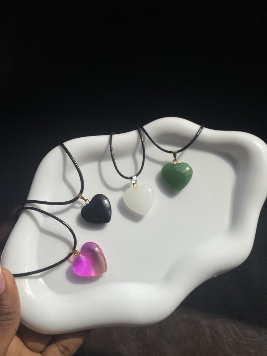 jisolarsbp's tweet image. Since I started selling these, i’ve sold just one piece 😭.

The prices still remain 2500 per piece. Please, send a dm to place an order .
Please repost 💗