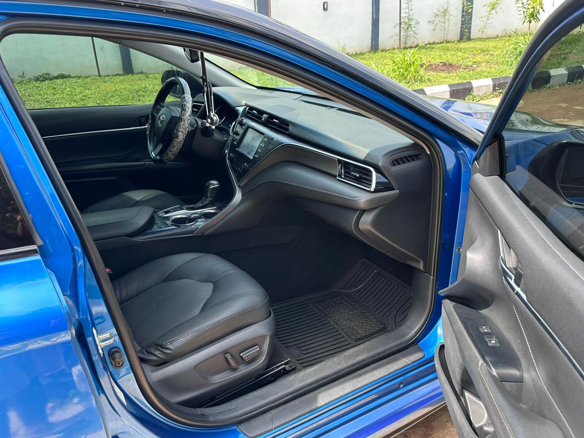 FOR SALE: 2018 Toyota Camry
📍 Abuja used | 🧼 Neatly used
⚙️ Automatic | ❄️ AC chilling
🚗 Engine &amp; gear perfect, Buy &amp; drive

💰 ₦24m (Negotiable)
📞 Serious buyers only