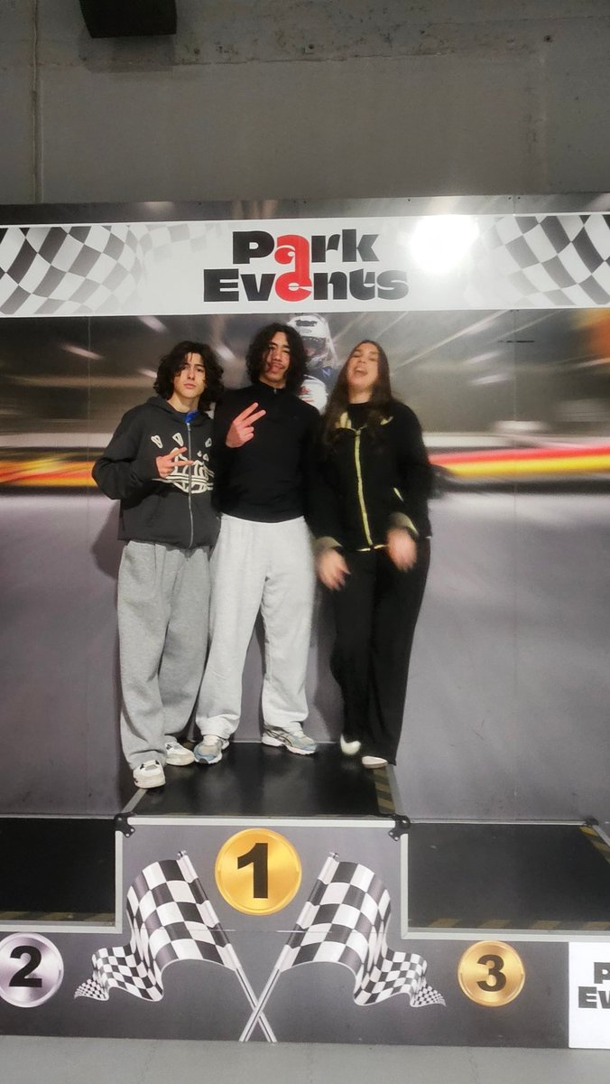 ChristVdbPro's tweet image. Dans le cadre des actions menées par le CVL, la Maison des Lycéens (MDL) et la filière STI2D, une sortie karting a été organisée afin de favoriser la cohésion de groupe et de renforcer les liens entre élèves engagés @academielyon