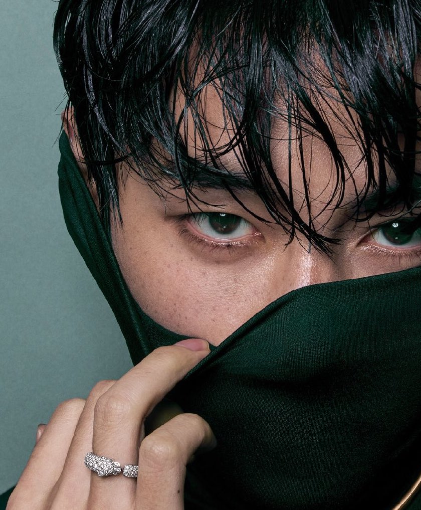 taeguide's tweet image. The freckles…