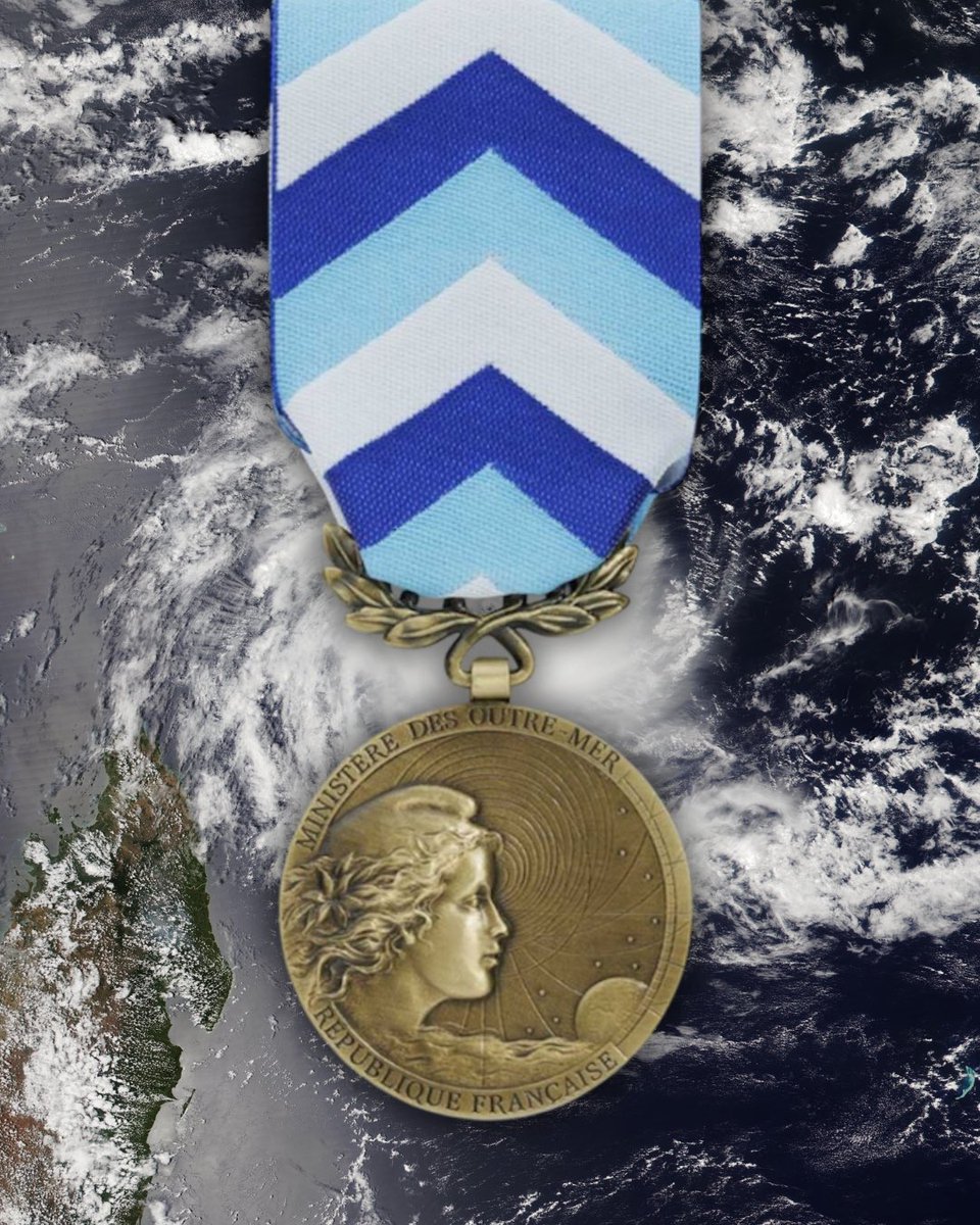 #Actu 🎖️ | À partir de demain, la médaille d’honneur de l’engagement ultramarin pourra être décernée avec agrafe, afin de distinguer la participation à un évènement ponctuel 🏅 

📖 : Décret n° 2026-9 du 8 janvier 2026 relatif à la médaille d’honneur de l’engagement ultramarin