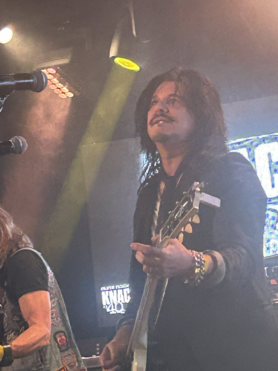 KNAC's tweet photo. The one and only Gilby Clarke on stage #KNAC #KNAC40 #PureRock https://t.co/1GkncjvJpR