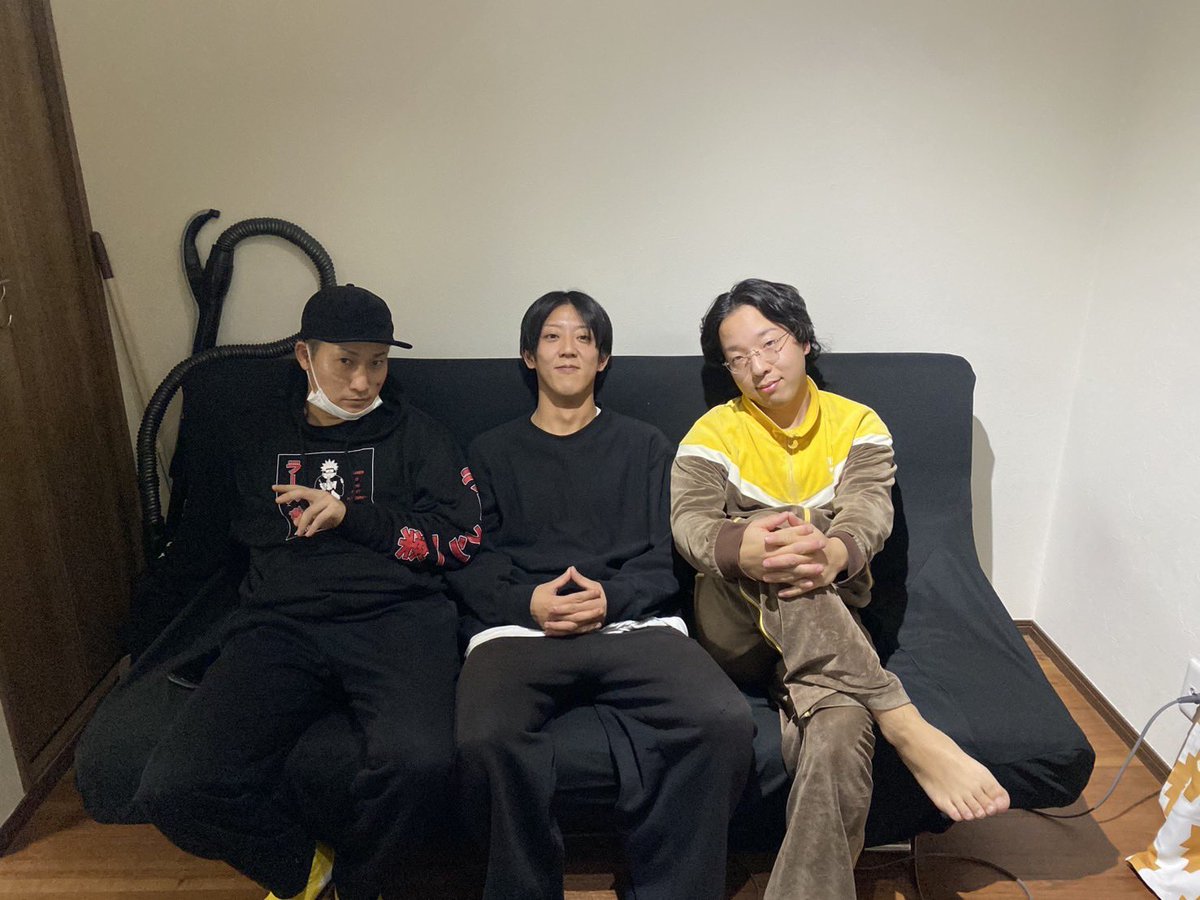 chu2_byoo's tweet photo. コンビ結成しました！！！！

コンビ名は「英千代」ひでちよです。
お相手は同居人のたけちゃんです。
コンビのプロフィール写真は俺じゃないみたいです。
お願いしまーす（╹◡╹） https://t.co/oPifF3sjk2
