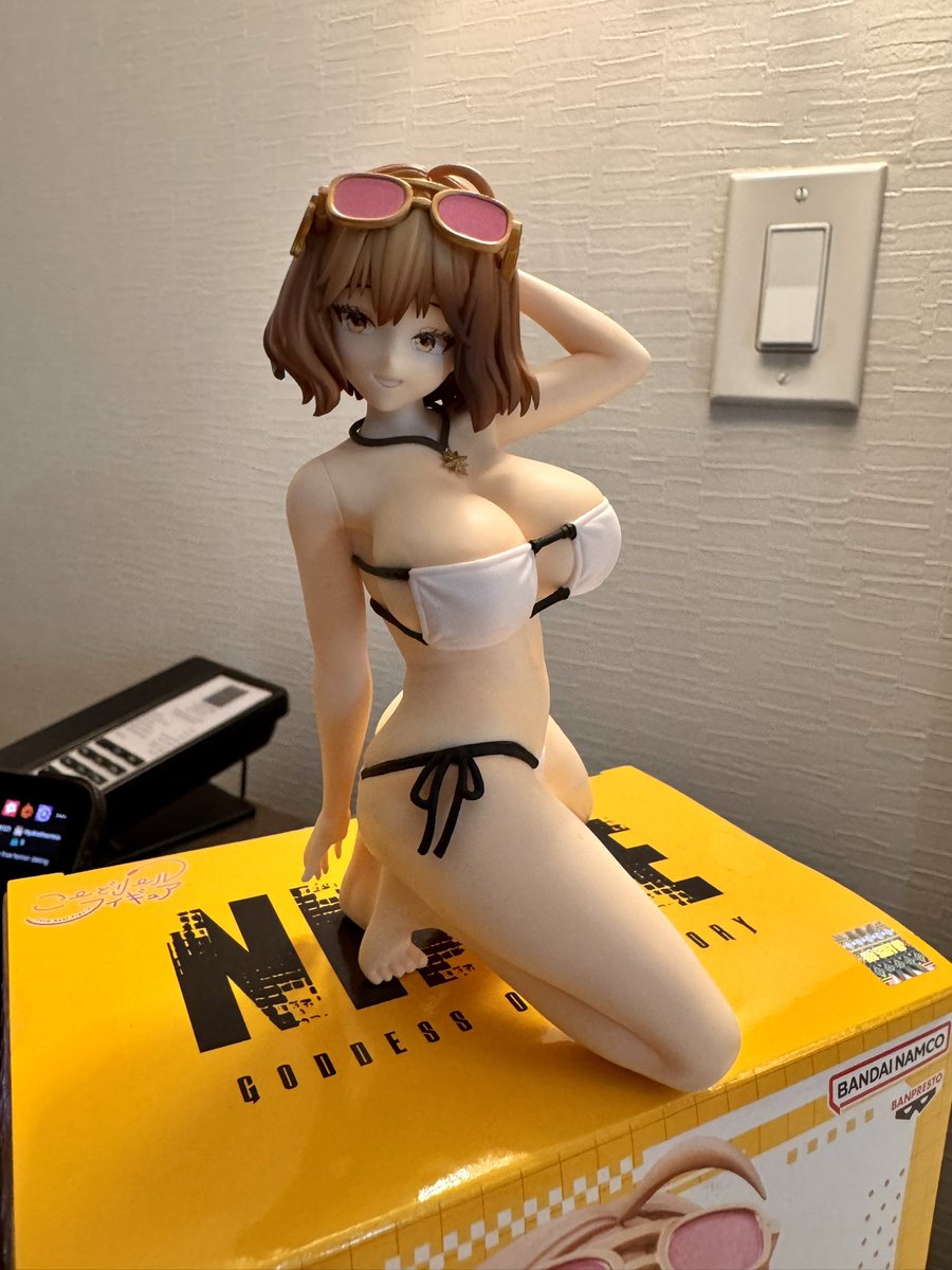 Last one at the con had to get it