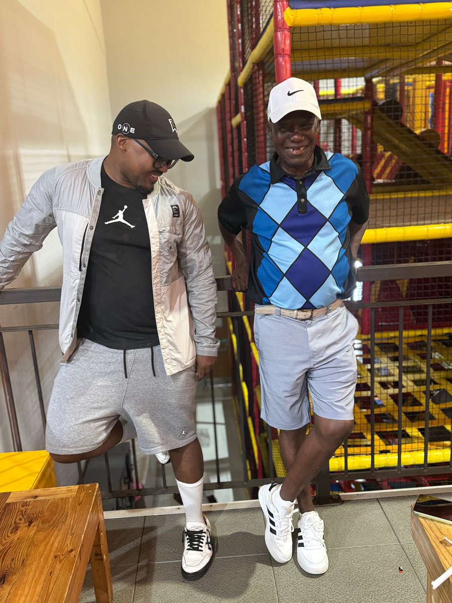 Dlamini Omkhulu ungifundisa ezase Mkhumbane