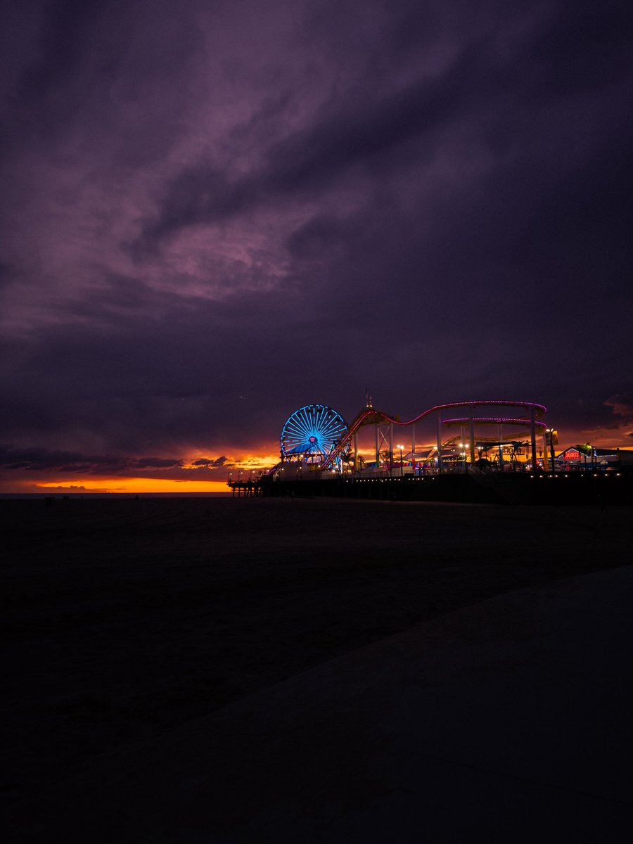 teemusphoto's tweet image. more of moody LA with sony fx3
