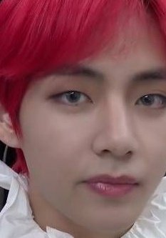 _thvmuse_'s tweet image. DAMN HE REALLY AGED LIKE FINE WINE