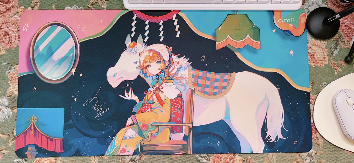 amii.さま公式通販にて、 コラボカードスリーブは完売しておりますが