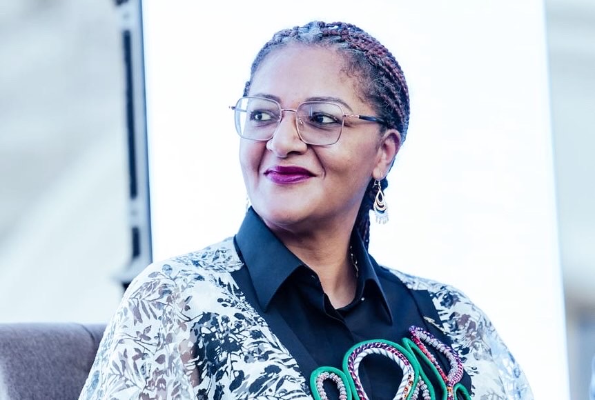 ✨𝐋𝐞 𝐬𝐞𝐜𝐫𝐞𝐭 𝐥𝐮𝐦𝐢𝐧𝐞𝐮𝐱 𝐝𝐞 𝐥𝐚 𝐑𝐒𝐄✨

Au-delà des KPI et labels, un feu ancien..: les valeurs!

Ces valeurs qui nous élèvent:
" Fais du Bien. Aide sans compter. Sois Juste. Protège.."

La RSE? C'est ce rappel:
❗️Agir avec conscience, cohérence, humanité.."❗️