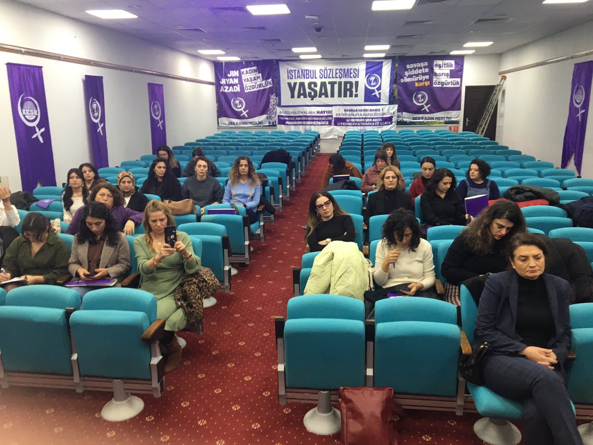 sesgenelmerkezi's tweet image. Üç gün sürecek olan SES 11. Dönem 3. Kadın Meclisi Eğitim-Sen Genel Merkez toplantı salonunda başladı.