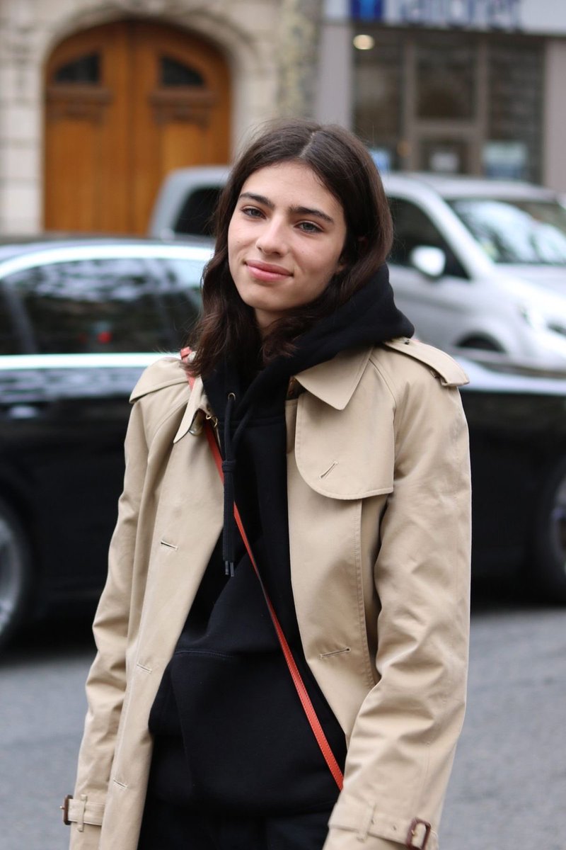 💬 🦖 tweet media