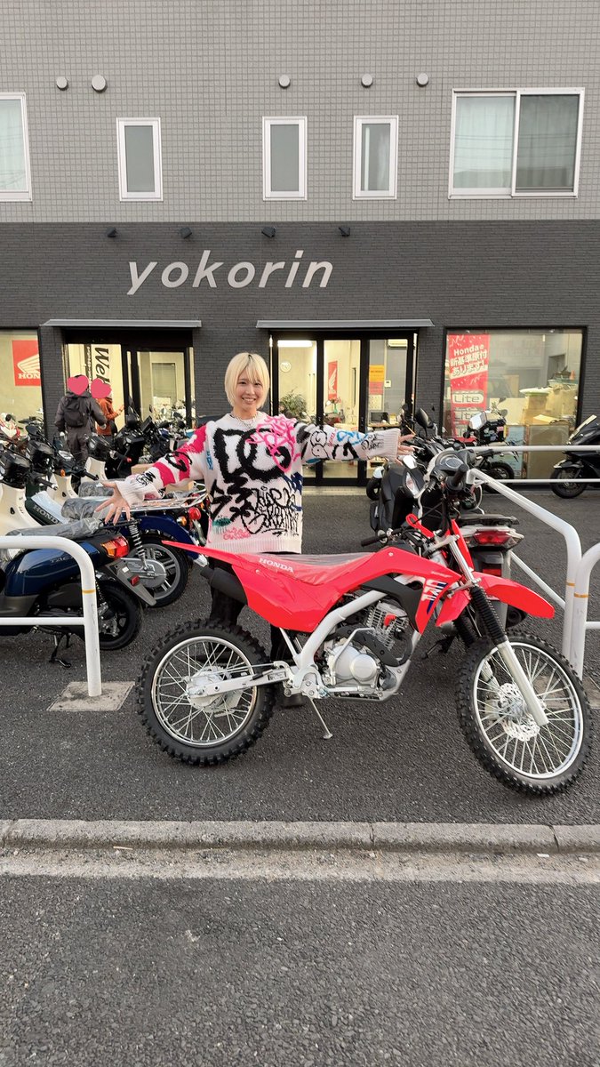 早くもダートフリークのスポンサーついてますやんって思ったらD &Gだっ