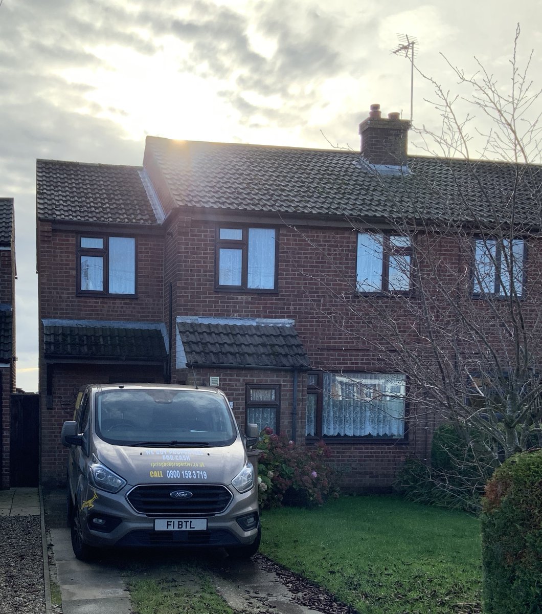 springbokprop's tweet image. Semi-detached, terraced, detached or anything in between, we buy properties and then undertake the work to get them ready for market. Find out more at: bit.ly/3FD57yo
#webuyanyhouse #webuyanyhouseinanycondition #sellwithSpringbok