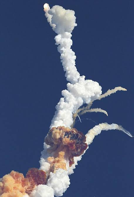 Marswalkerr's tweet photo. "what if you fly and fail" https://t.co/HMSA0pPJTR