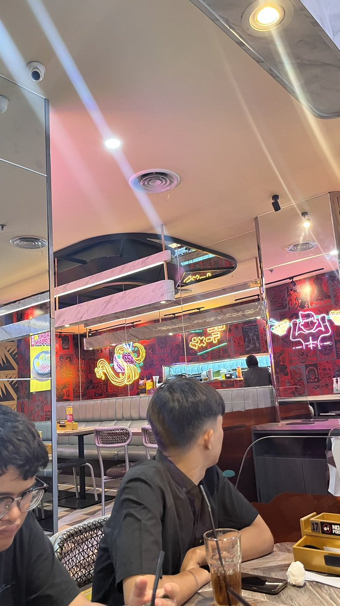 utiloves's tweet image. k3 moments 🤍🌼