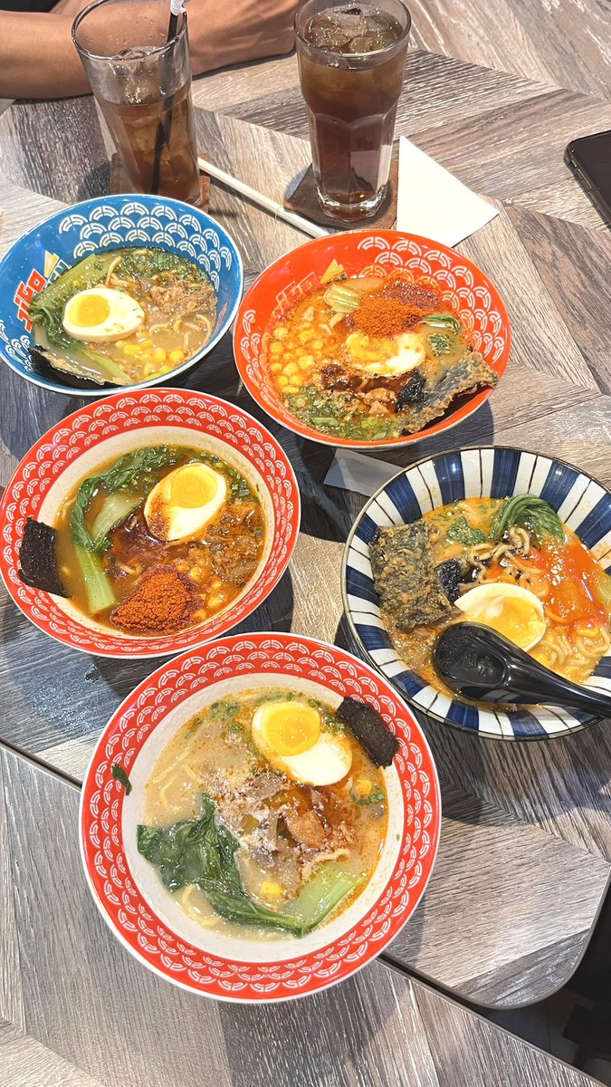 utiloves's tweet image. k3 moments 🤍🌼