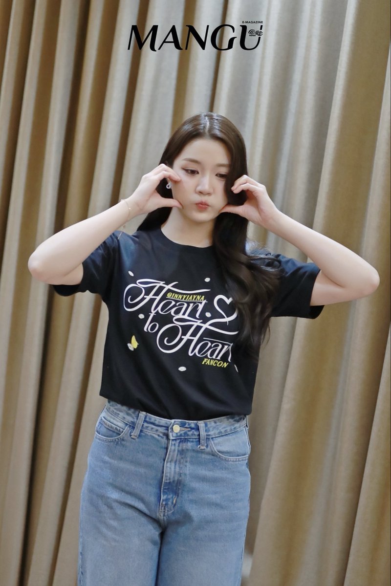 ManGu_Magazine's tweet image. "จินนี่ ณัฐณิชา" ระหว่างซ้อมเต้นในงานแถลงข่าวจัดแฟนคอนเสิร์ตในประเทศไทยในงาน "GINNYJAYNA [HEART TO HEART] FANCON"

FIRST FANCON GINJAY IN BKK

#จินเจไลฟ์คืนหมาหอนก่อนกดบัตร
#ginnynatnicha
#GinJay #จินเจ
#ManGu_Magazine