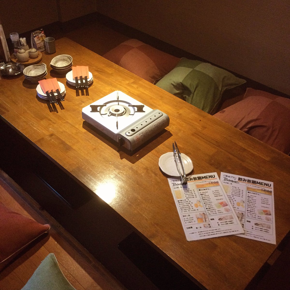 gans_aoyama's tweet photo. 今年も元気に営業中です♪今年も宜しくお願い致します。お正月明けの金曜日、今日は���かなのかな？お座敷の掘り炬燵席に若干空きがございます。青山町で飲むなら是非お越しくださいね♪
#盛岡 ＃居酒屋 ＃個室 ＃青山 ＃がんす https://t.co/qIeFcH6fJO