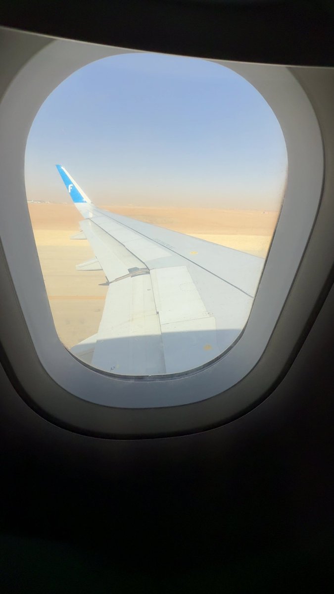x47458204's tweet photo. صباح الخير 🛫🤍🤍 https://t.co/B2uVwUlRzC