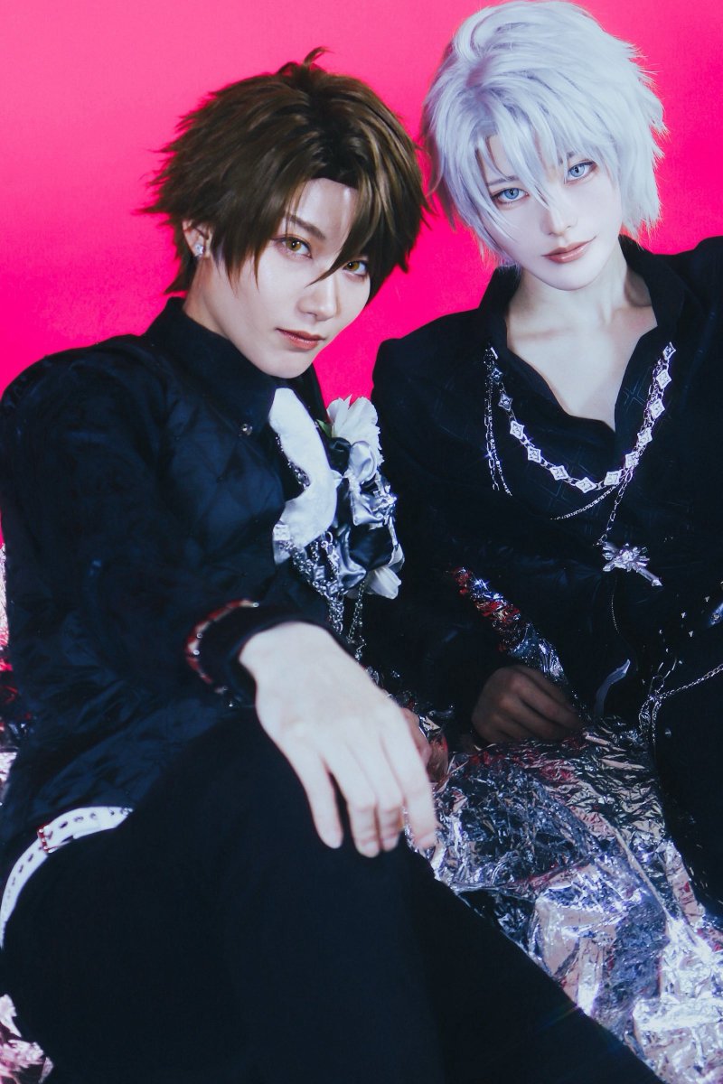 つなごはんさん(<a href="/275han_kitchen/">🍣🍚</a> )から、私と陽太さんのシンメの写真のイラストをいただいたーー！！🥰✨✨
つなごはんさんのイラスト大好きだからあまりにも嬉しすぎた；；かっこいいい；；；
ありがとうございます😭！！！

※掲載許可いただいています