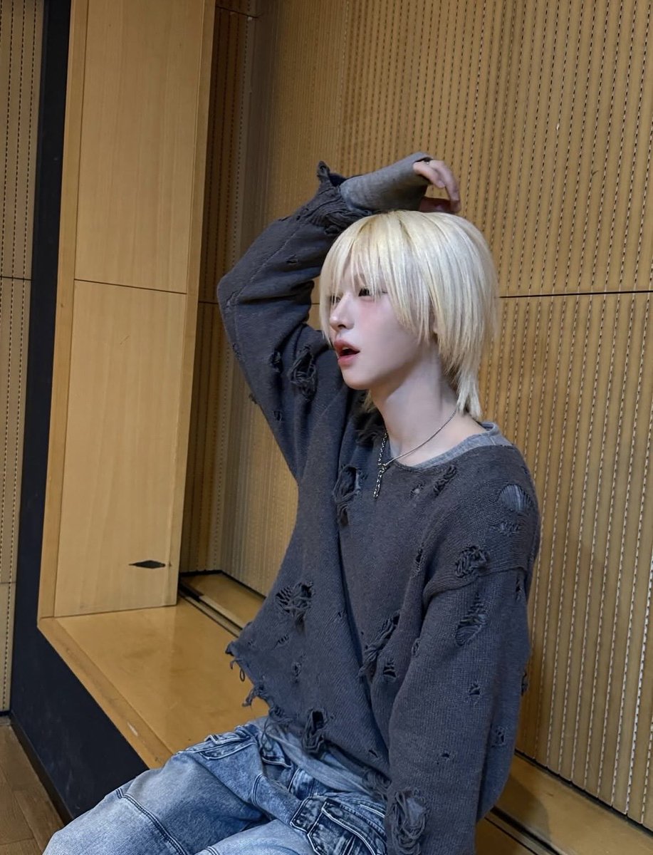 투명 tweet media